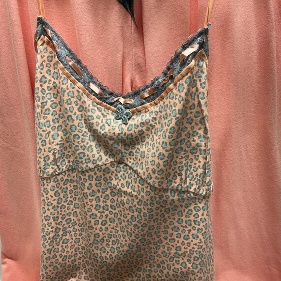 Large Pajamas Northern Nights Coral Leopard - Picture 2 of 7